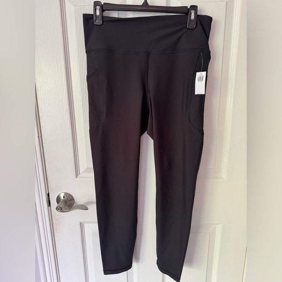 Old Navy 7/8 length powersoft sz L - Picture 1 of 4